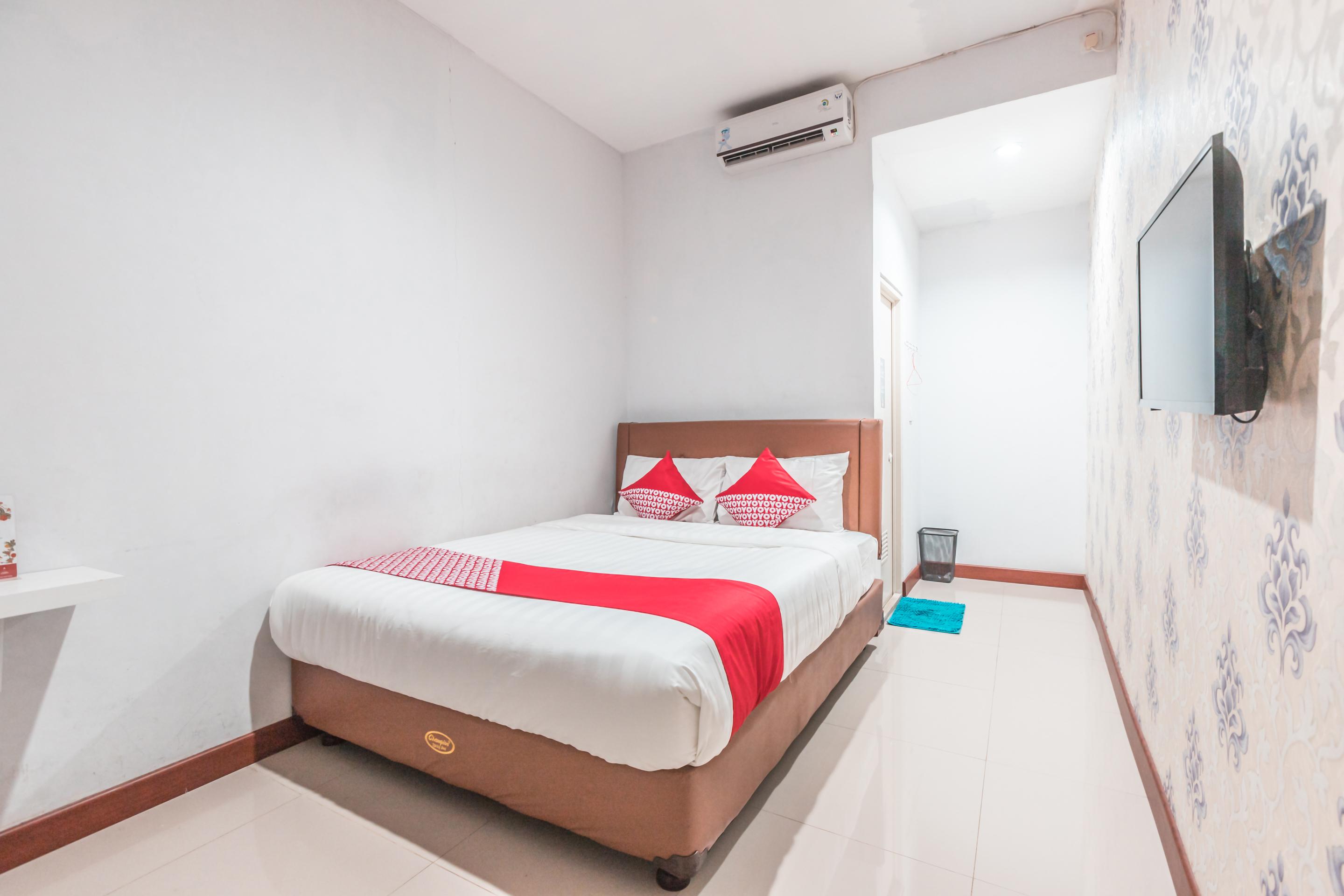 Oyo 1555 Unik Guesthouse Syariah Jakarta Exterior photo
